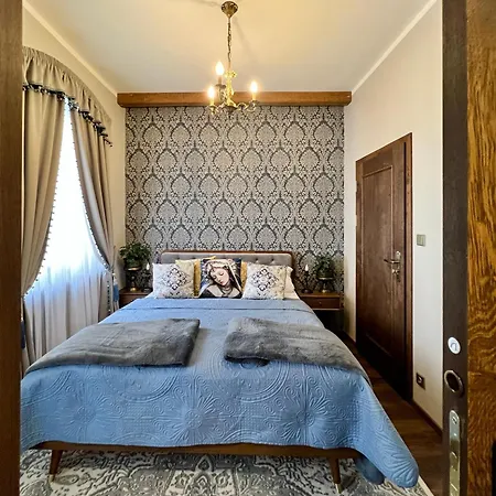Golden Age Hotel 3*