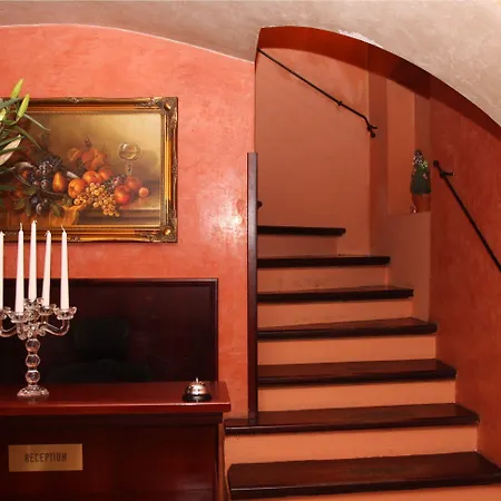 Hotel Golden Age 3*