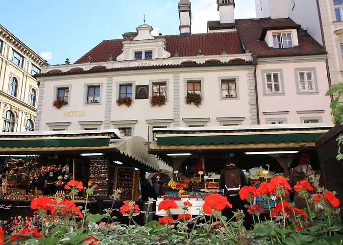 Golden Age Hotel 3*