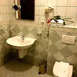فندق غولدن إيدج