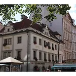 Golden Age Szálloda