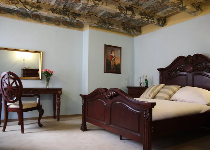 Golden Age Hotel 3*